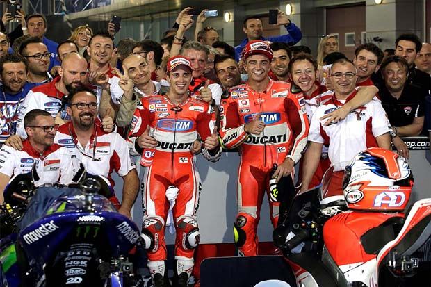 Dicuekin Honda, Stoner...