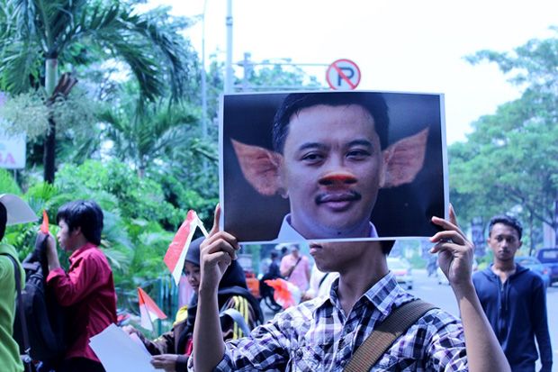 Kemenpora Digeruduk,...
