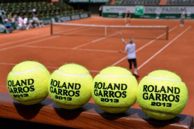 Waspada, Djokovic di...