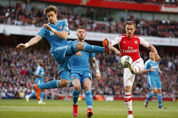 Babak Pertama, Arsenal...