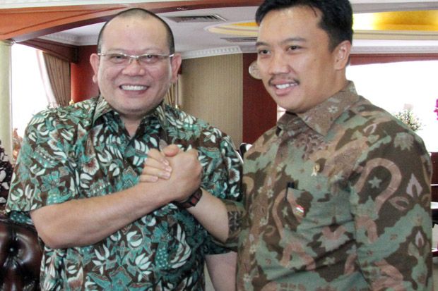 Menpora-PSSI Buanglah...