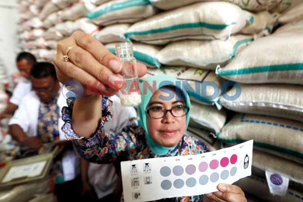 Beras Plastik Dibuat...