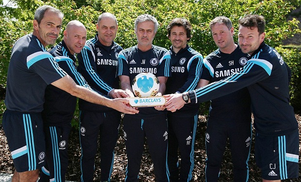 Mourinho Dinobatkan...