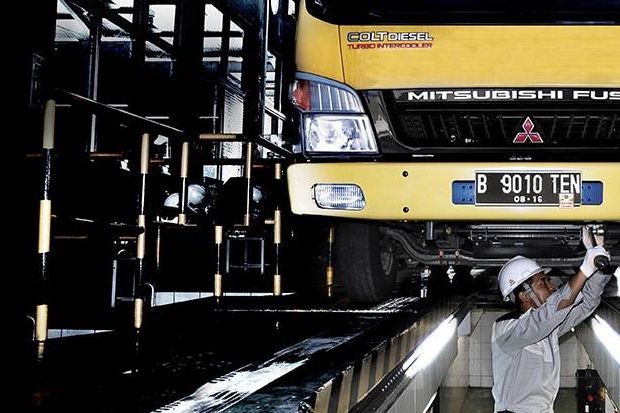 Pasar Automotif Melemah,...