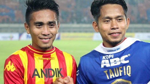 Gelandang Persib Girang...