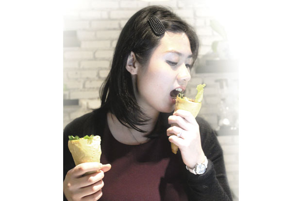 Serunya Makan Pizza...