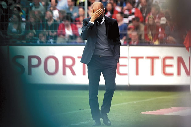 Guardiola Pilih Saksikan...