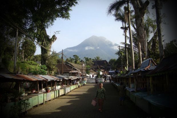 Gunung Kawi, Pusat Klenik...
