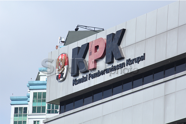 KPK Periksa Anggota...