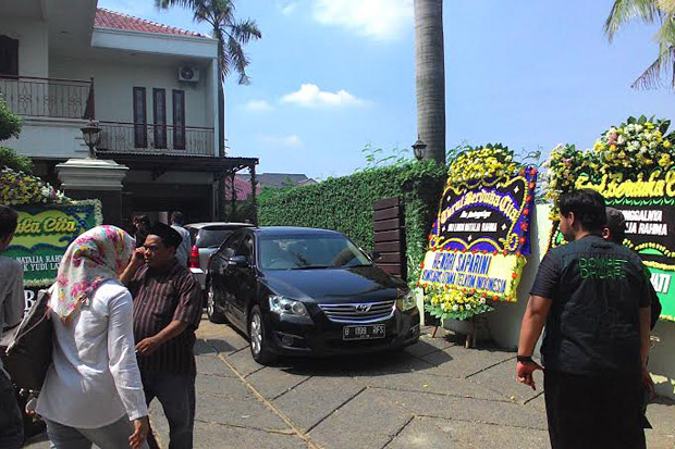 Istri Yudi Latif Akan...