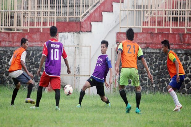 Pelatih Persip Puyeng...