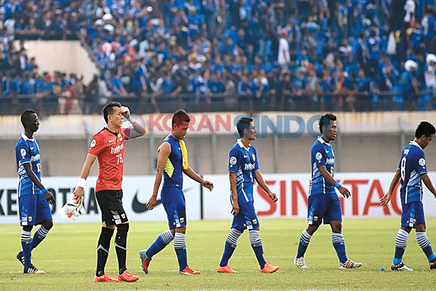 Kalah 0-2, Persib Bandung...