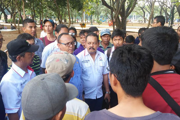 Dialog Terbuka PKL Monas,...