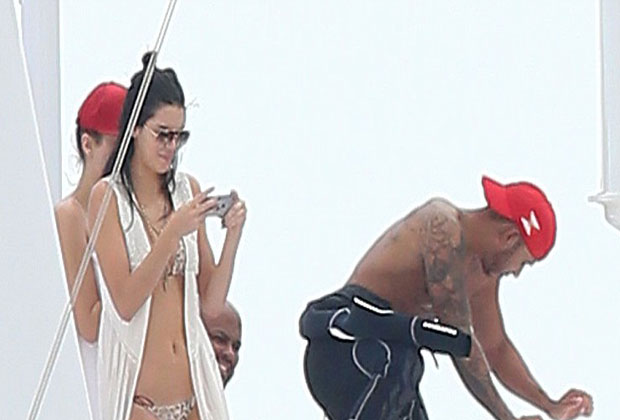Penampilan Seronok Kendall...