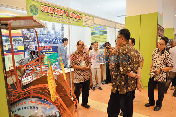 Sekolah Pamer Keunggulan...