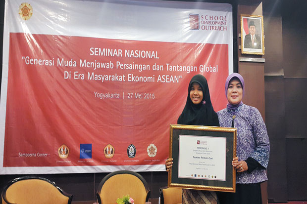 Mahasiswi Undip Berjaya...