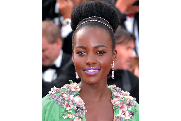 Cantik Menawan Lupita...