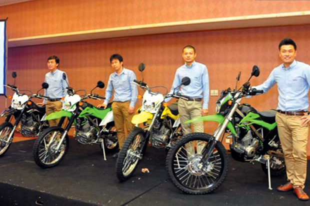 KLX 150 Baru dengan...
