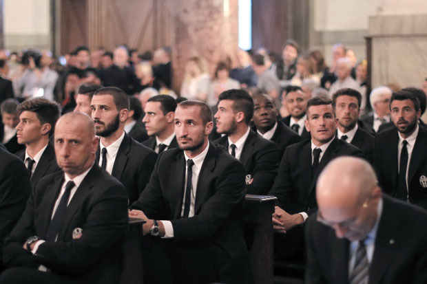 Juventus dan Liverpool...