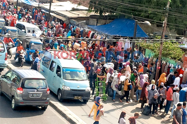 PKL Kembali Kuasai Tanah...
