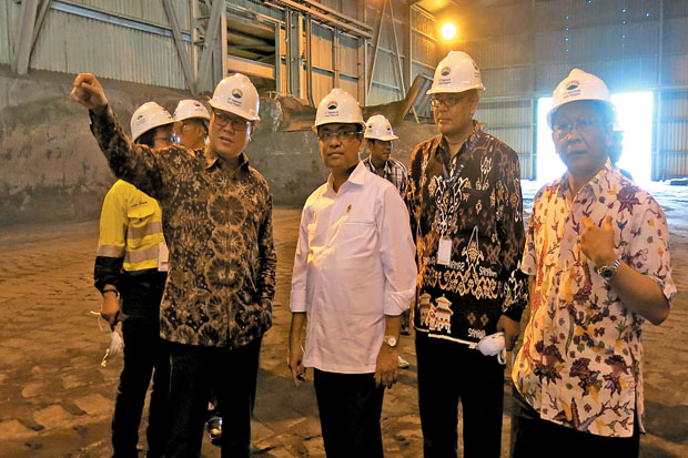 Perusahaan Tingkatkan...