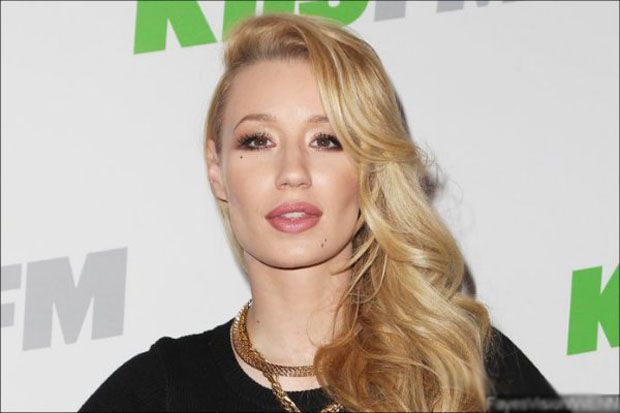 Iggy Azalea Batalkan...