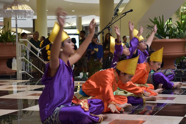 Seni dan Budaya Indonesia...