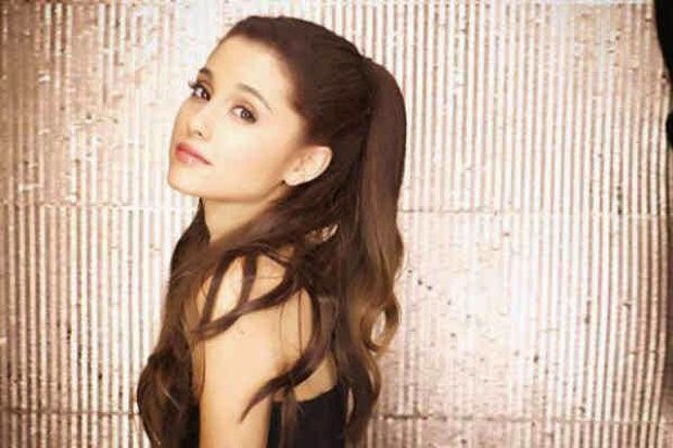 Ariana Grande Rilis...