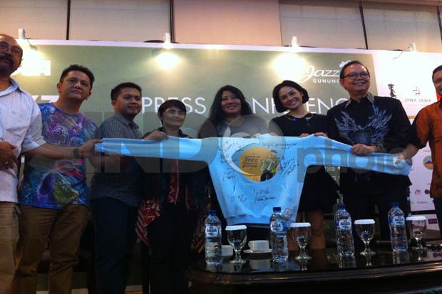 Jazz Gunung Tampilkan...
