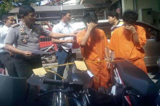 Curi Motor, Dua Pemuda...