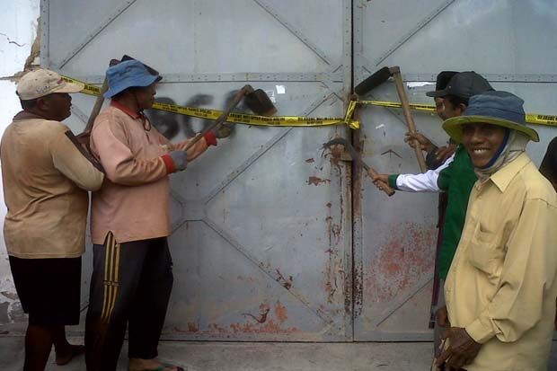Petani Bangkalan Protes...