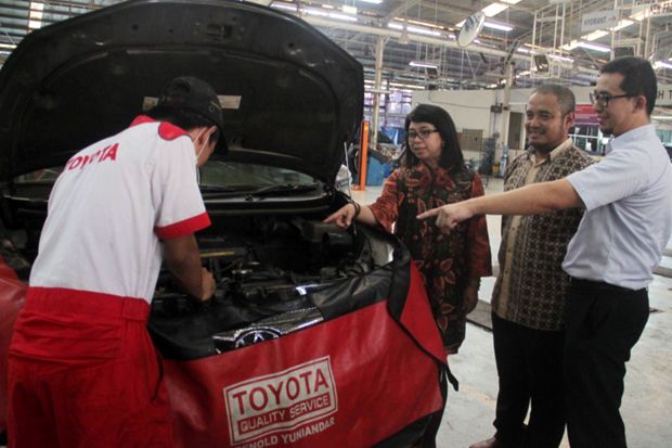 Toyota Kembali Gelar...