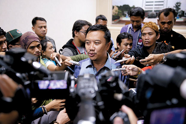 Menpora Kembali Ragukan...