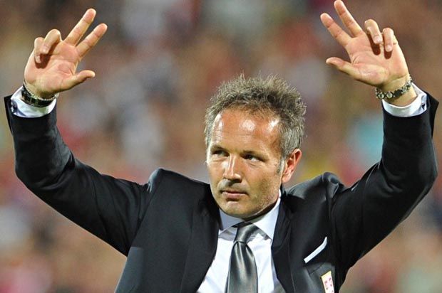 Milan Siapkan Sinisa...