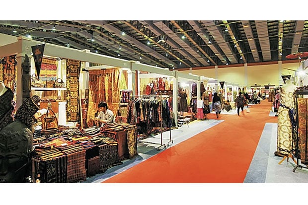 Batik hingga Pernak-pernik...