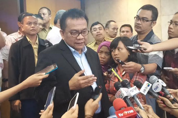 Taufik Yakin Seluruh...