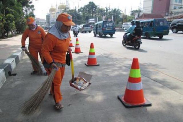 Petugas Kebersihan Diundang...