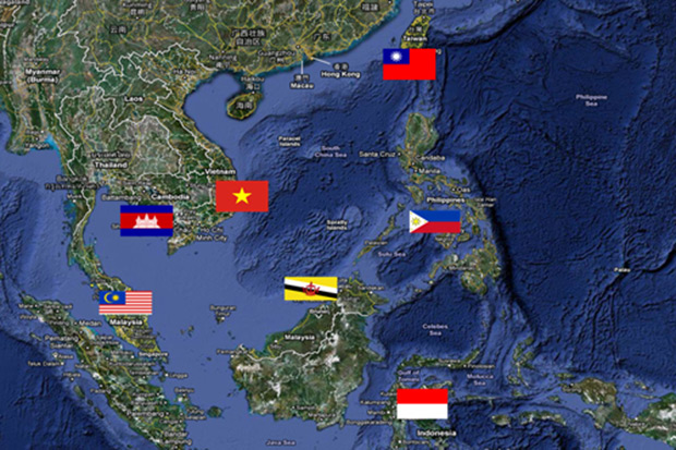 China Beri Kapal Filipina...