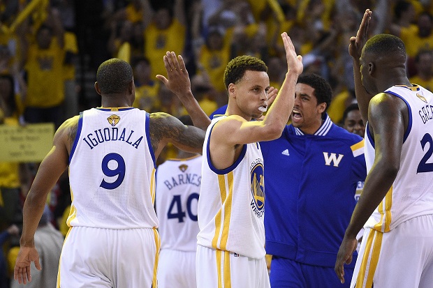 Game Pertama Milik Warriors