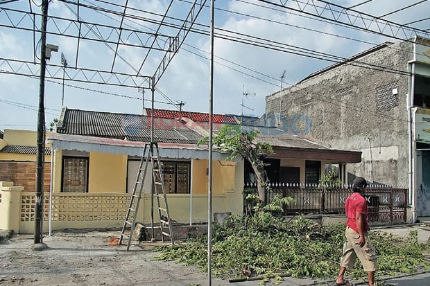 Tenda Pakai Kain Serut...