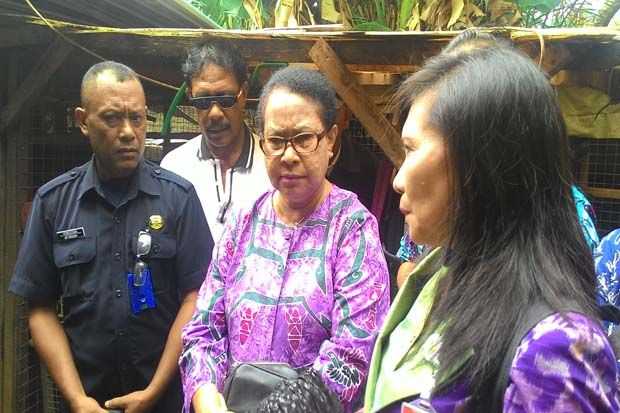 Menteri Yohana Duga...