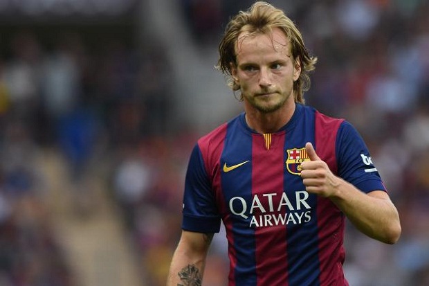 Barcelona Robek Gawang...