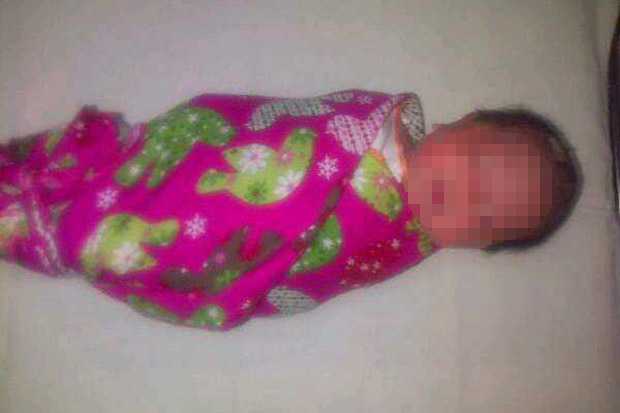 Lahir di KRL, Bayi Ini...