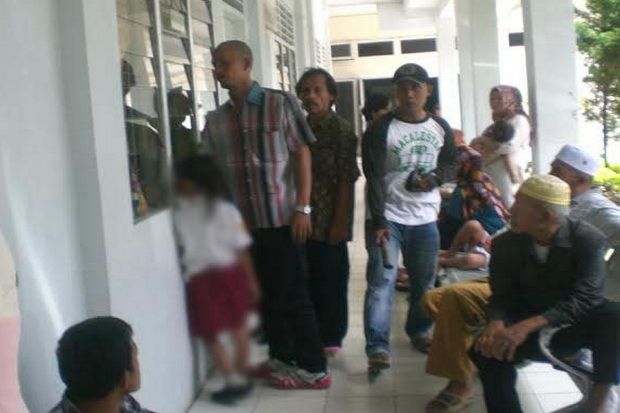 Sopir Angkot Sibolga-Hutabalang...