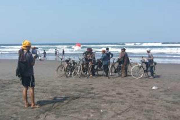 Kunjungan Wisatawan...