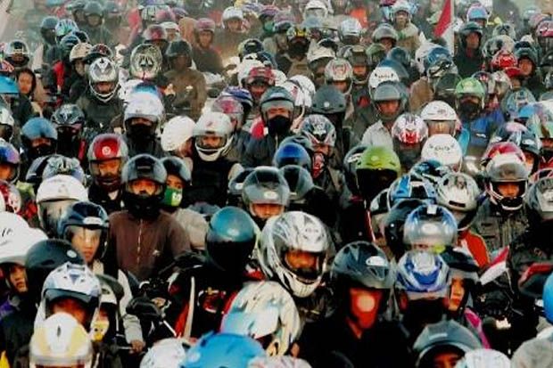 Pemudik Sepeda Motor...