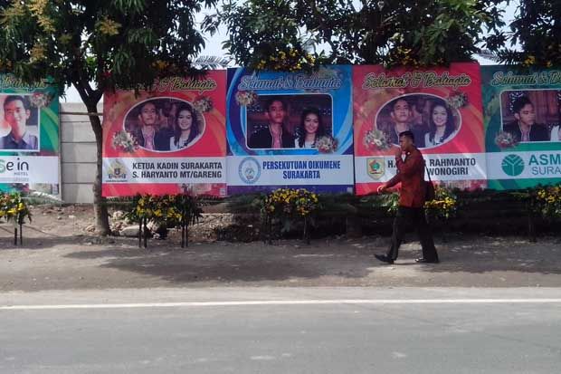 Jokowi Mantu, Karangan...