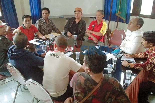 Pedagang Minta Pemkot...