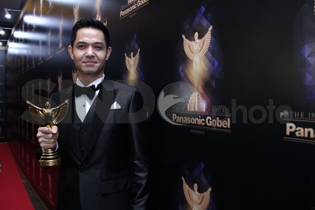 Dude Harlino Sambut...