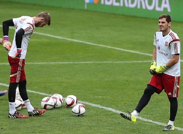 De Gea Datang, Casillas...